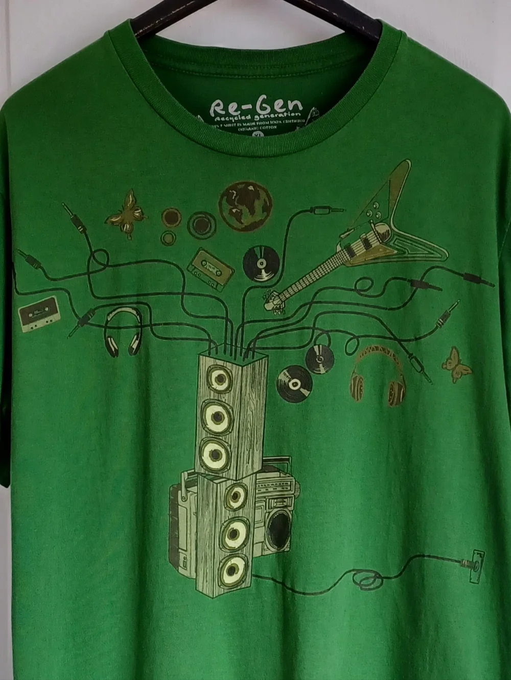 Re-Gen RECYCLED GENERATION RETRO MUSIC MOTIF GRAPHIC PRINT TEE XL* (RUNS SHORT) - Picture 2 of 10